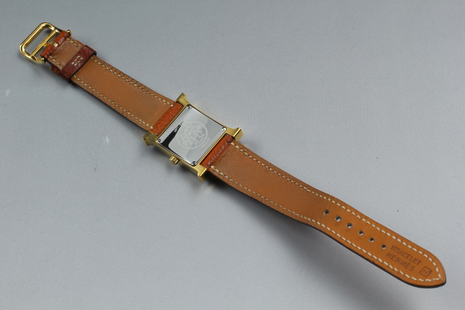 5405933