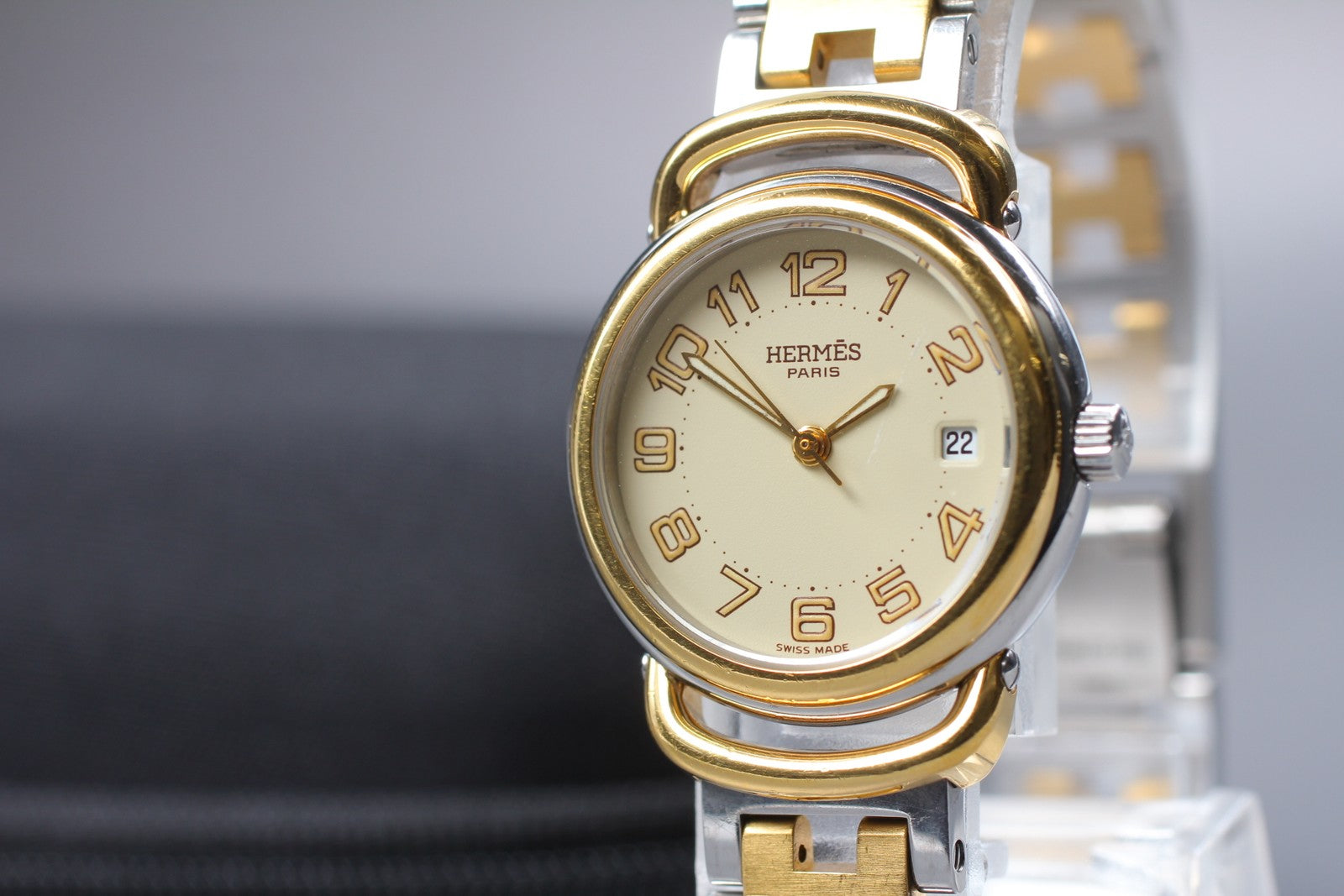 Vintage [Exc+4] Hermes Pullman PU2.240 Ivory Dial 24mm Date Woman's Quartz Watch