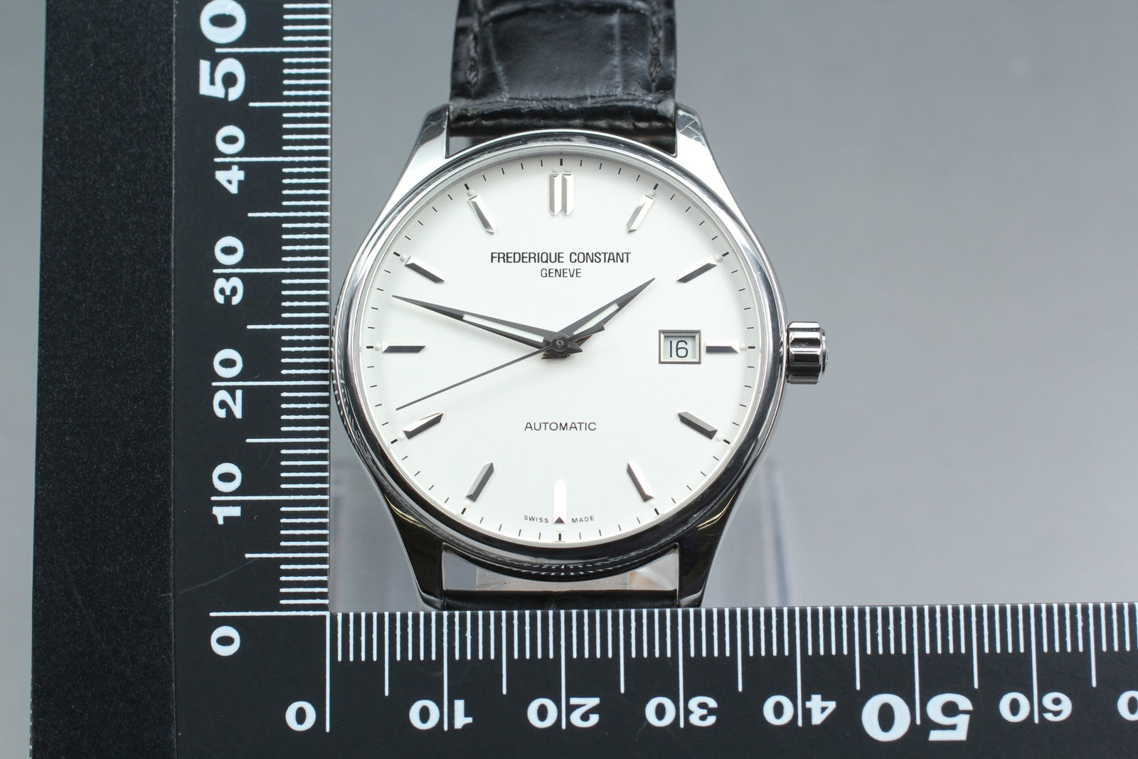 FREDERIQUE CONSTANT Classics FC-303X5B3/4/5/6 Automatic Men's Watch 39mm JAPAN