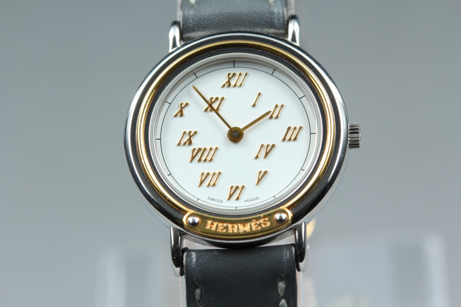 Vintage HERMES Meteor White Dial Gray "P" 24mm Woman's Watch Quartz  [w /Box]