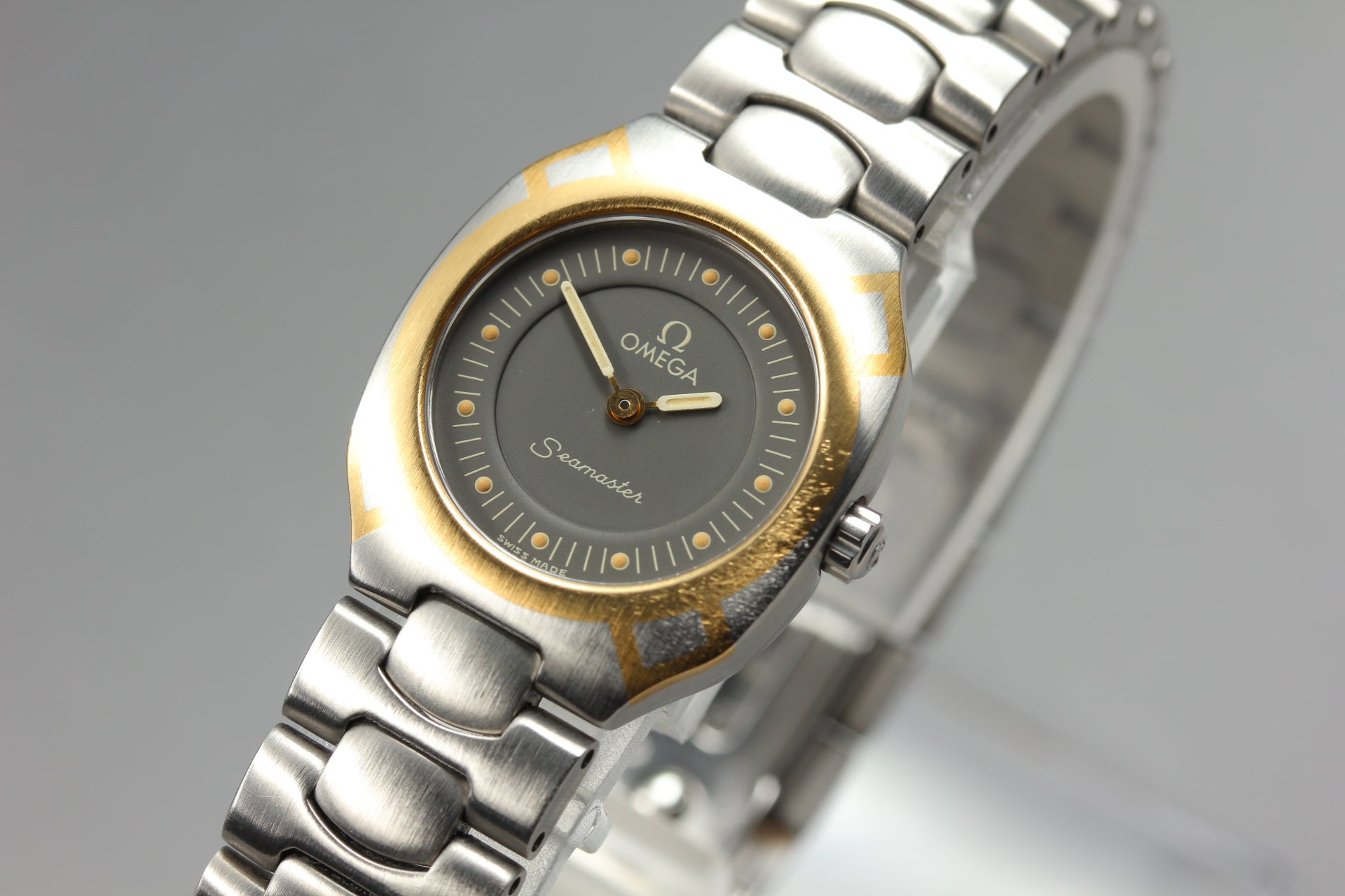 New Batt Vintage OMEGA Seamaster Polaris Quartz Gray Women's Watch 22mm JP Box