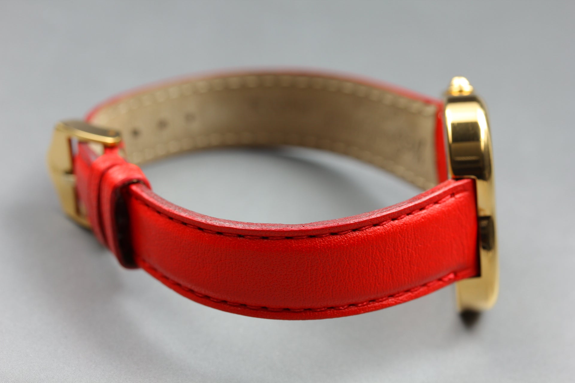 Yves Saint Laurent Heart Red Leather Gold 31mm Women's Watch Quartz [w/Box]