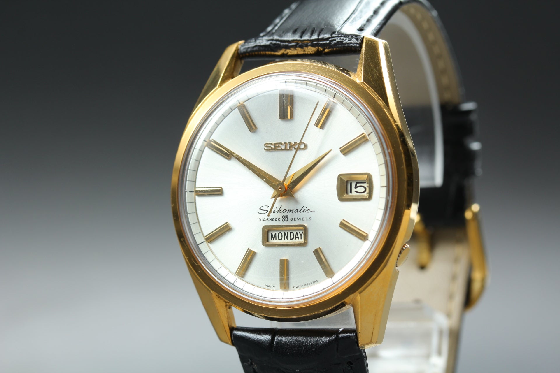 Vintage SEIKO Seikomatic Weekdater 6218-8971 Automatic Men's Watch 37mm JAPAN
