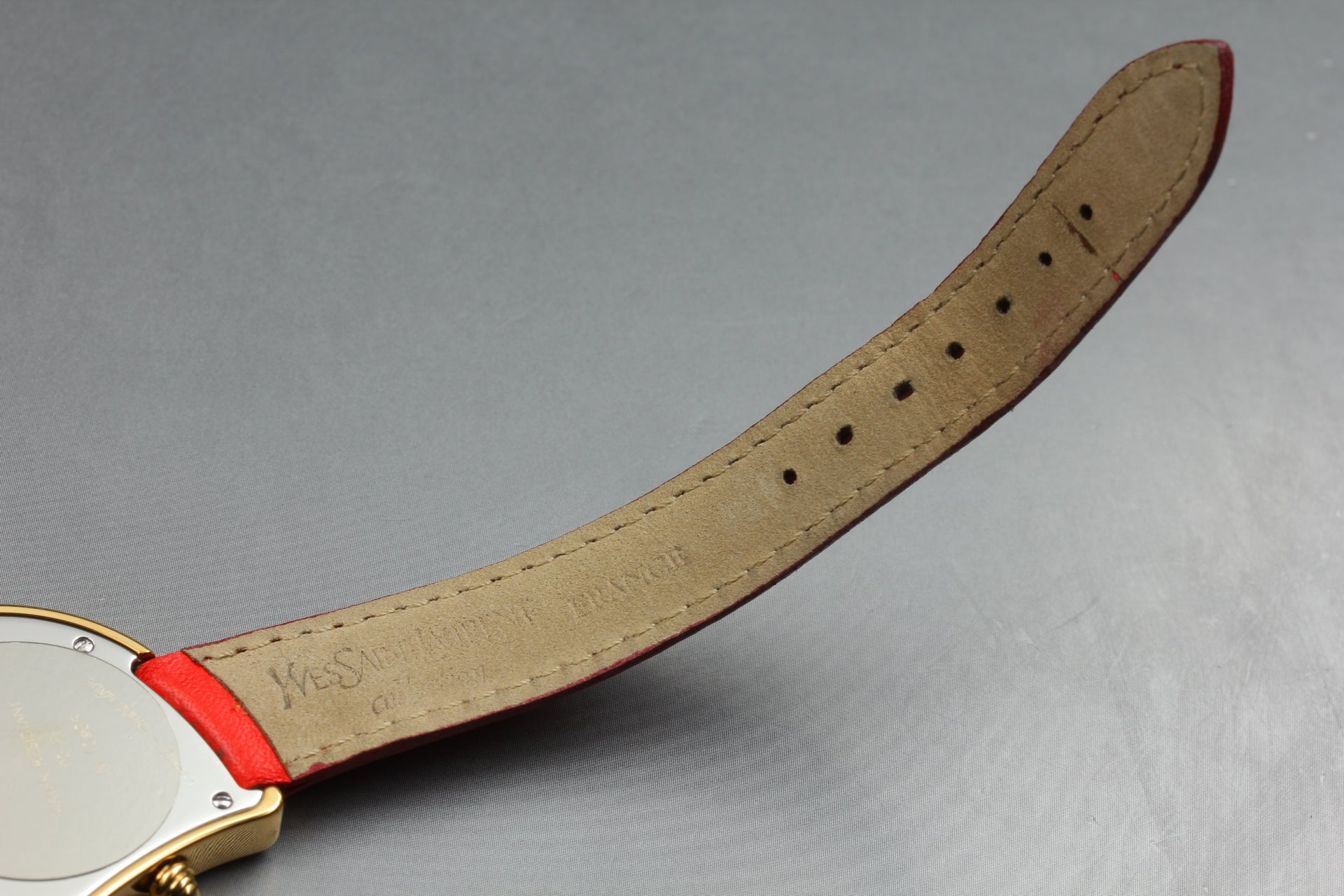 Yves Saint Laurent Heart Red Leather Gold 31mm Women's Watch Quartz [w/Box]