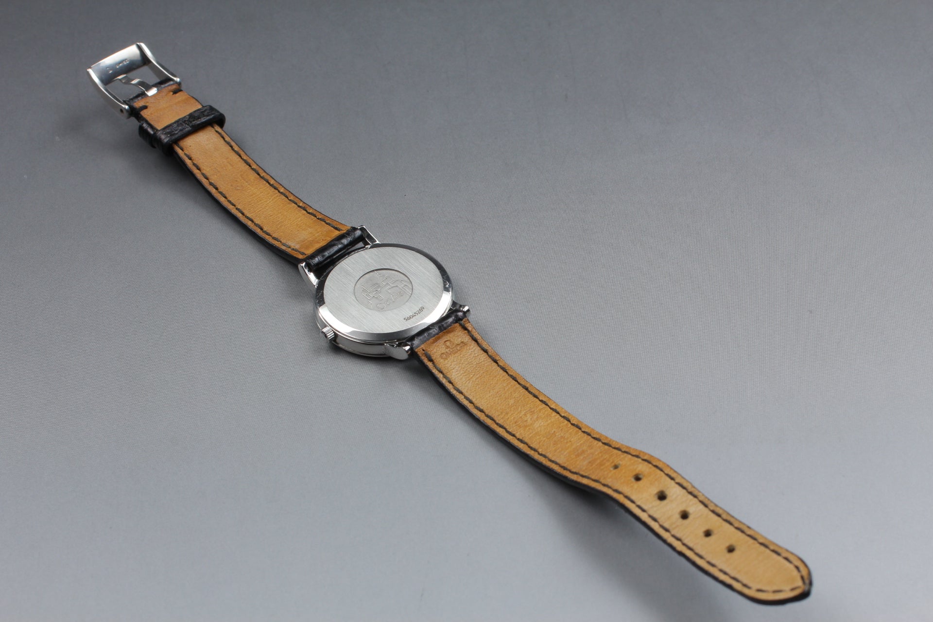Vintage OMEGA De Ville 7824.21.01 Quartz White Dial Women's Watch 27mm JAPAN