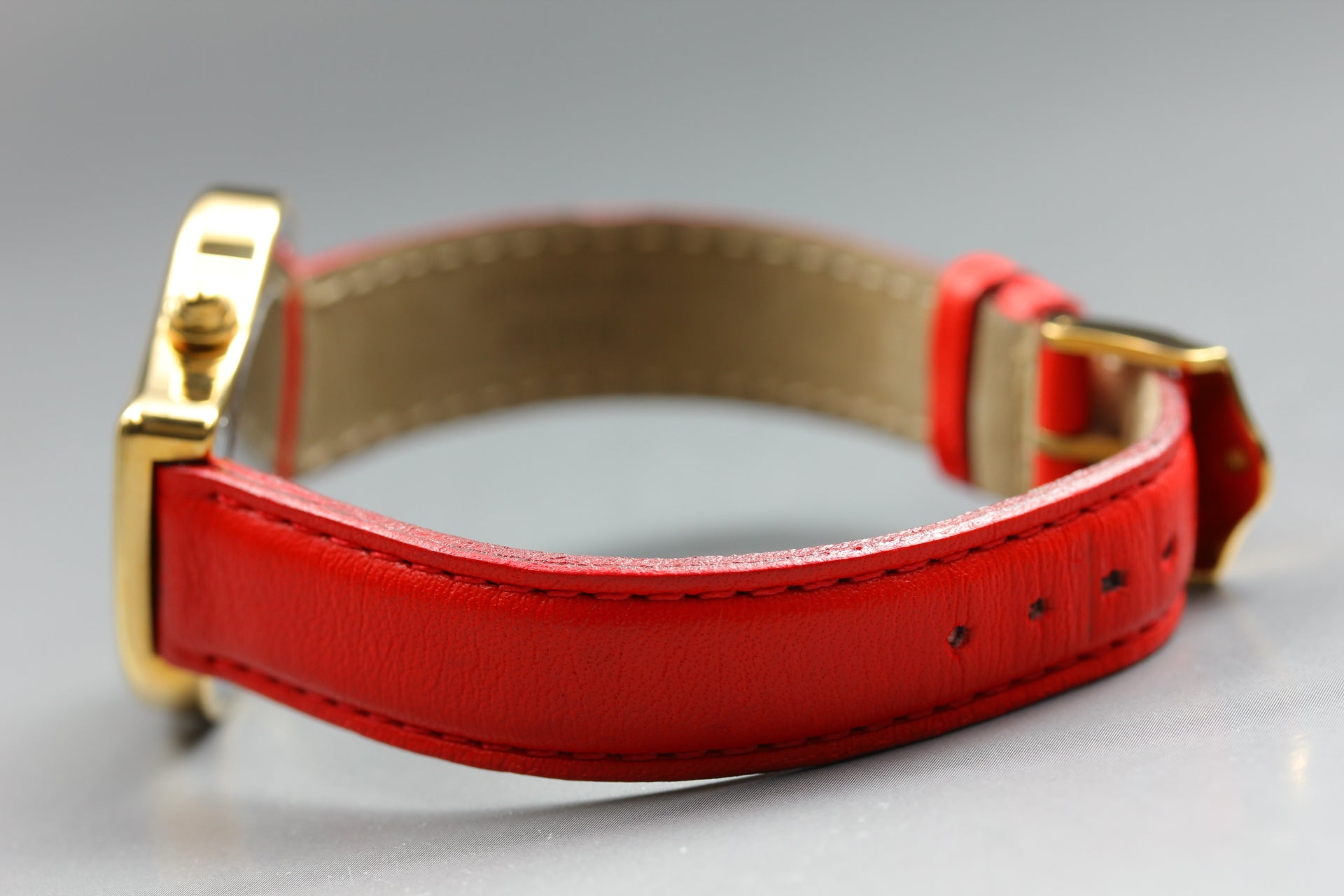 Yves Saint Laurent Heart Red Leather Gold 31mm Women's Watch Quartz [w/Box]