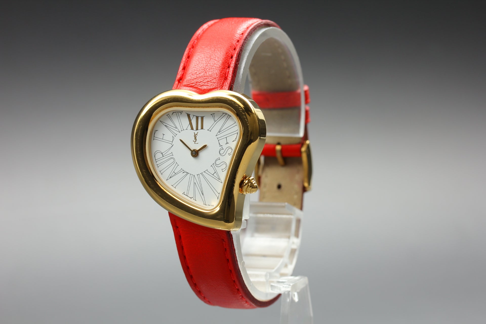 Yves Saint Laurent Heart Red Leather Gold 31mm Women's Watch Quartz [w/Box]