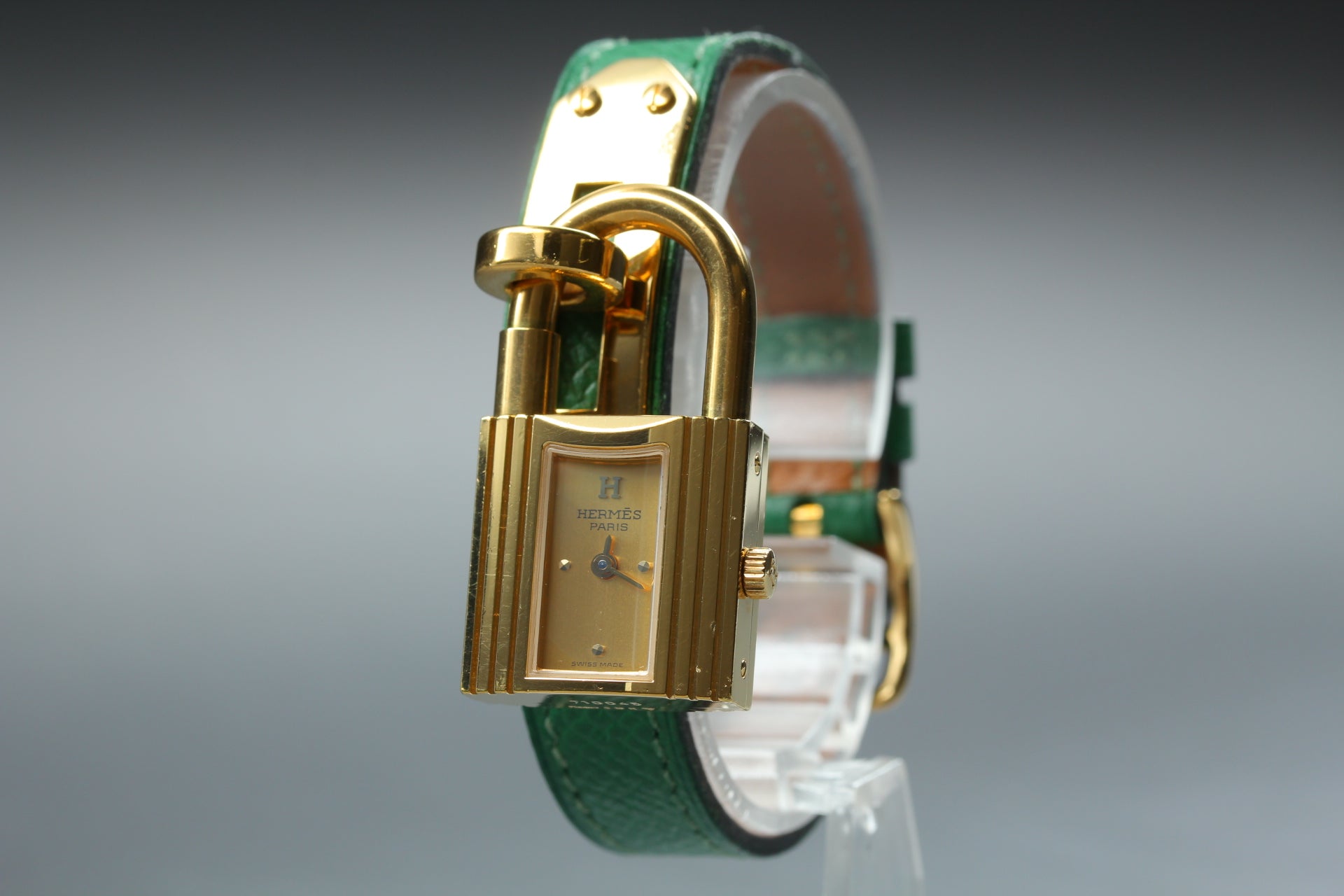 Vintage HERMES Kelly Watch Gold Dial Green "Y" 20mm Woman's Watch Quartz [w/Box]