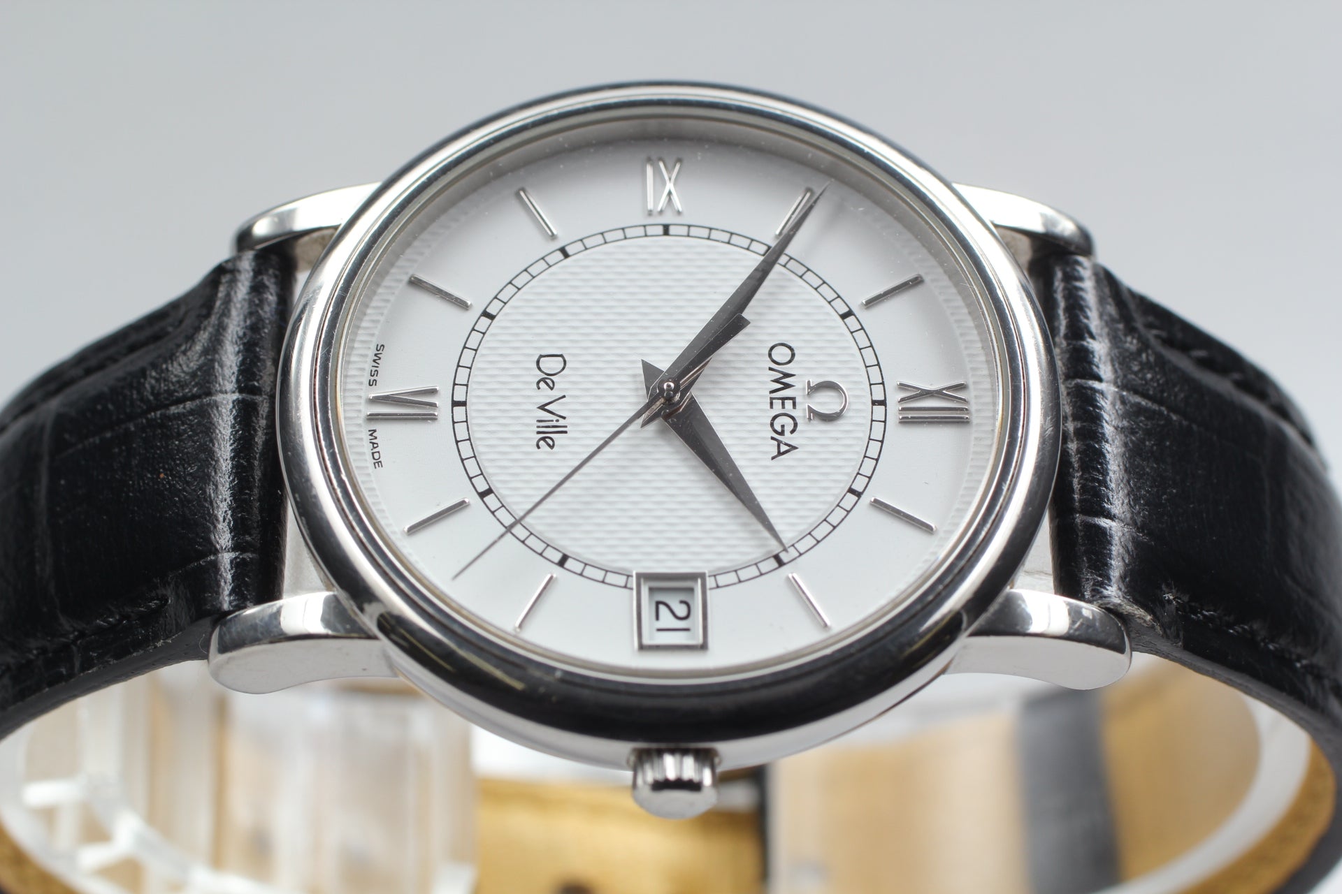 OMEGA De Vill Prestige 7814.31 Quartz White Dial Date Men's Watch JAPAN