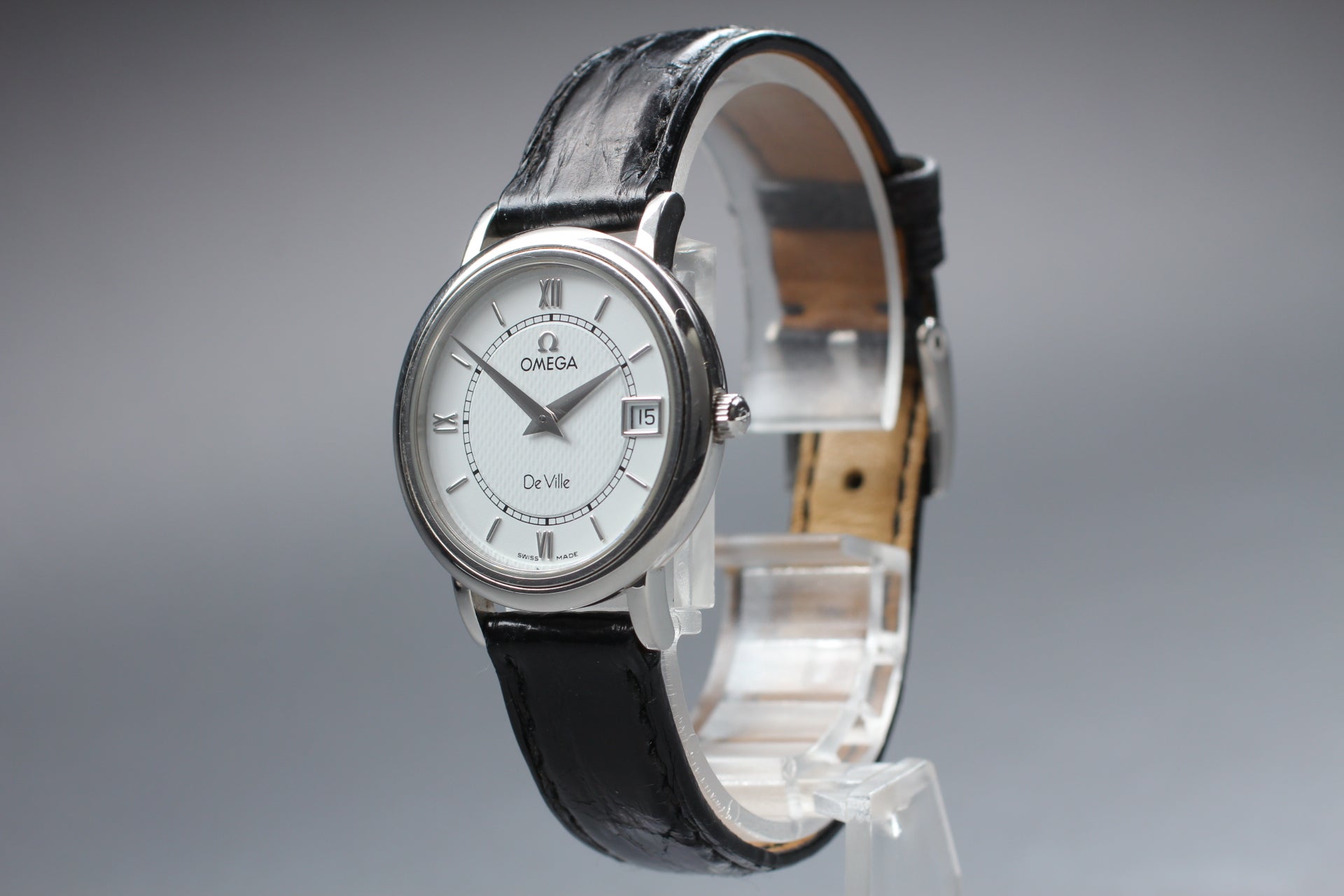 Vintage OMEGA De Ville 7824.21.01 Quartz White Dial Women's Watch 27mm JAPAN