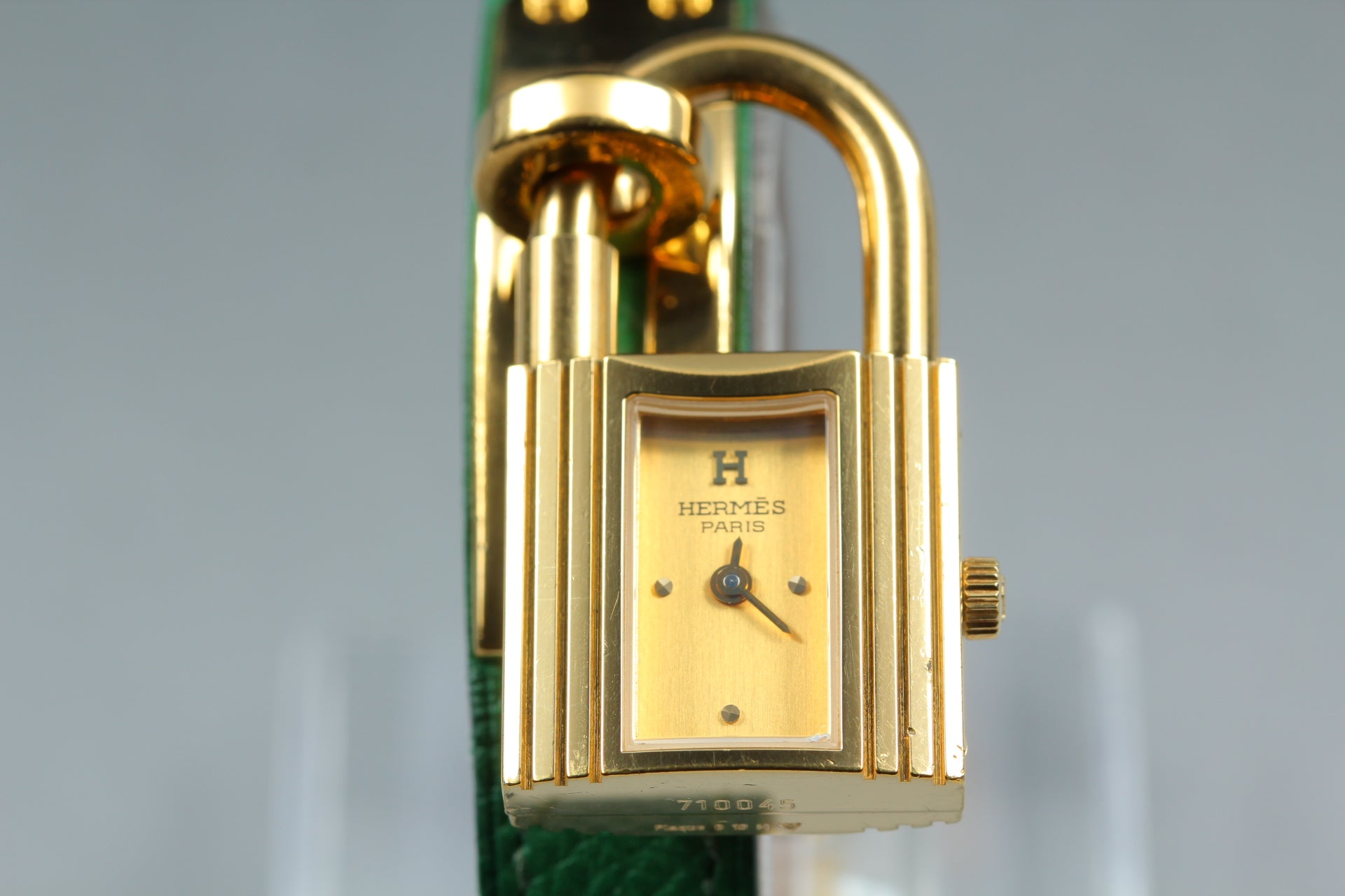 Vintage HERMES Kelly Watch Gold Dial Green "Y" 20mm Woman's Watch Quartz [w/Box]